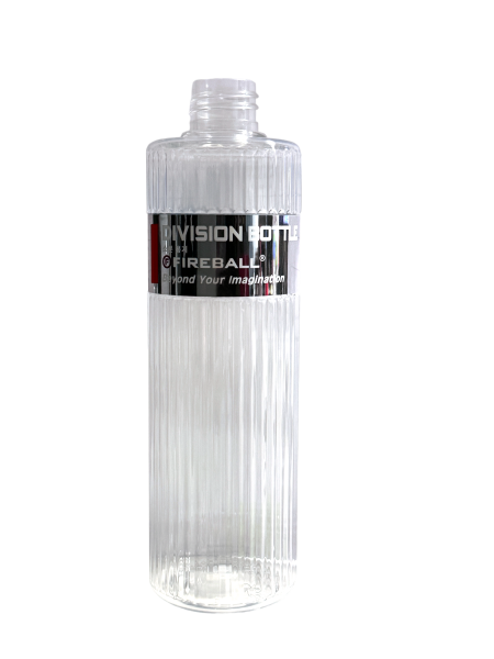 Leere 500ml PET Flasche klar.